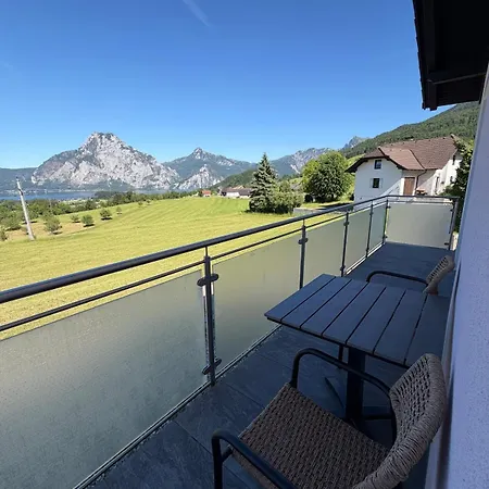 Apartment Am Traunsee Mit Panorama Seeblick 2 Traunkirchen